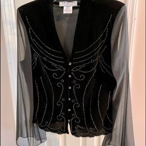 Women’s formal or special occasion clothing